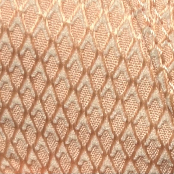 Converse Textured Low Top Light Pink Size Women’s 10 - Picture 4 of 5